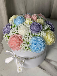 Chef's Pick 17 – Large Multi-Color Candle Bouquet