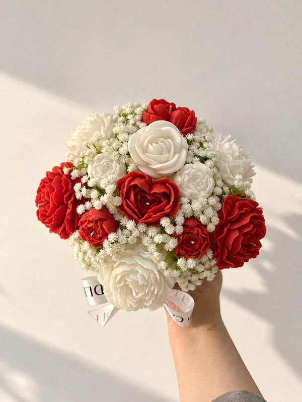 Valentine Candle Bouquet – Limited Edition Handwoven